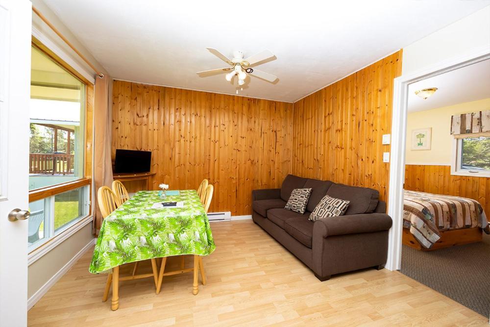 Fiddler'S Green Country Cottages Brackley Beach Exterior photo